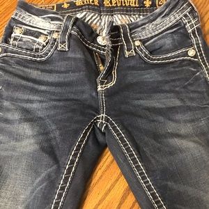 Rock Revival size 24